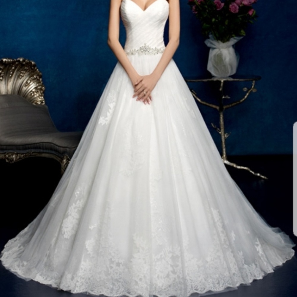 Kitty Chen wedding gown unaltered sz 14 “Vanessa”